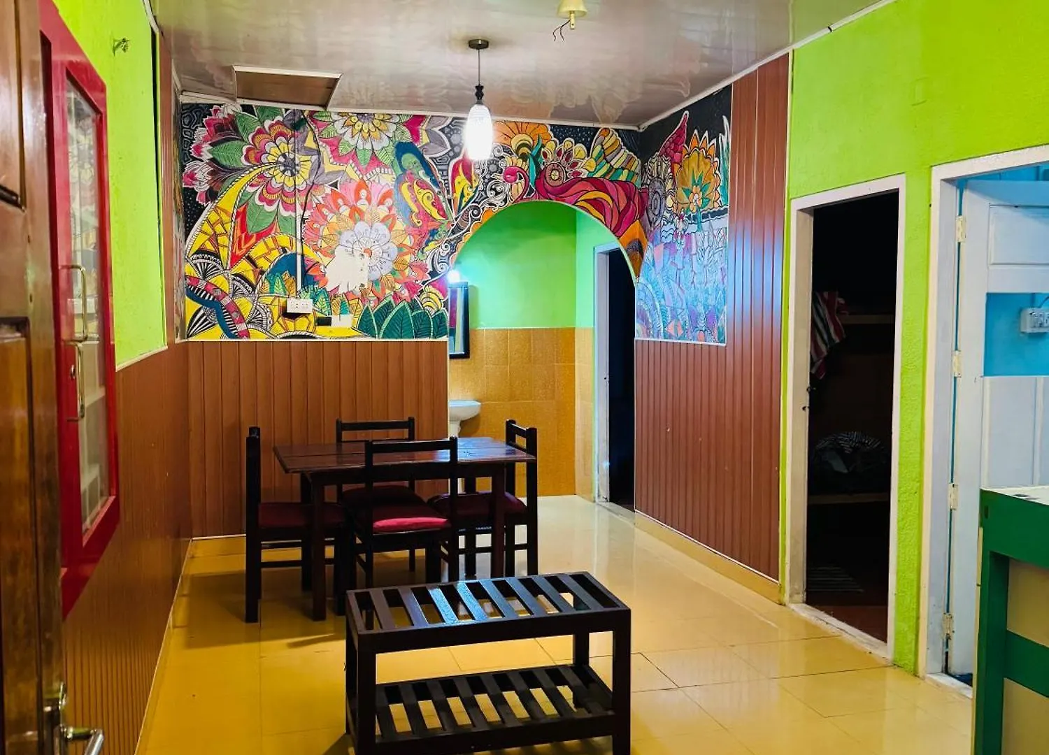Greenwoods Munnar Unmarried Allowed